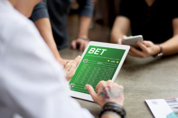 Understanding Odds Shifts in Online Bookmakers