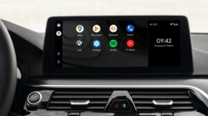 Android Auto Can Now Match Your Phone's Wallpaper